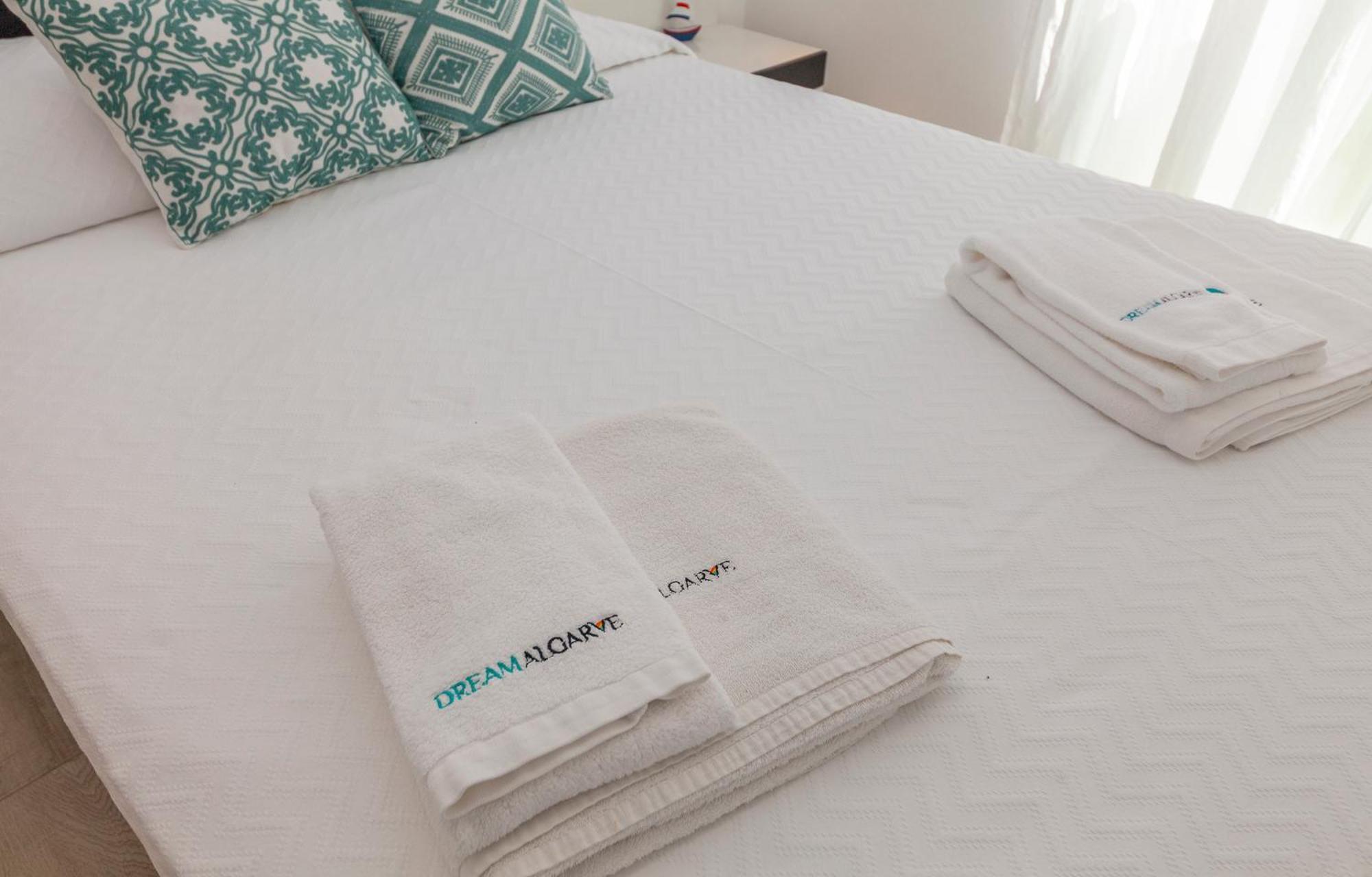 M - Martin & Tomas Guesthouse ラゴス 部屋 写真