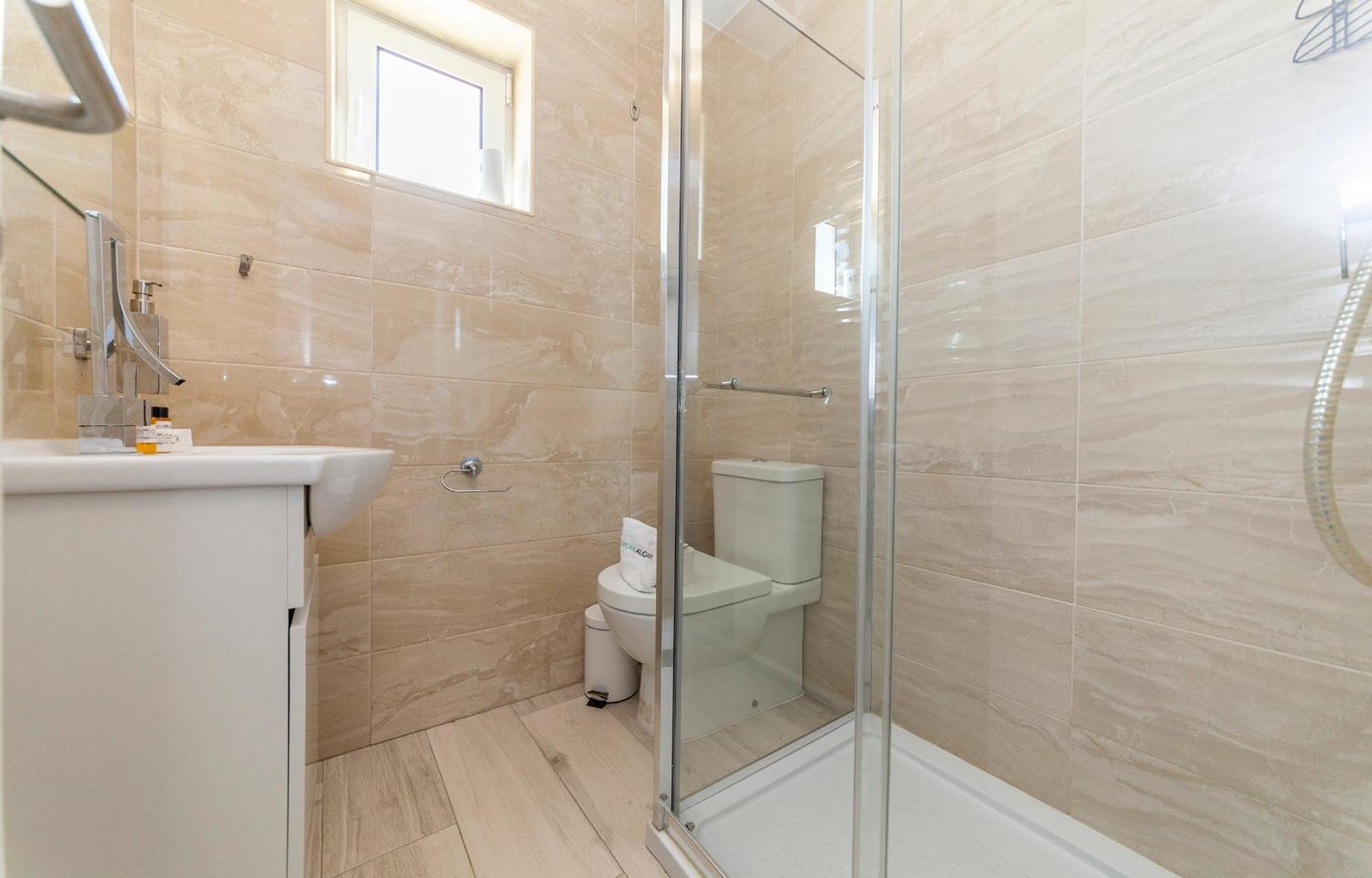 M - Martin & Tomas Guesthouse ラゴス 部屋 写真